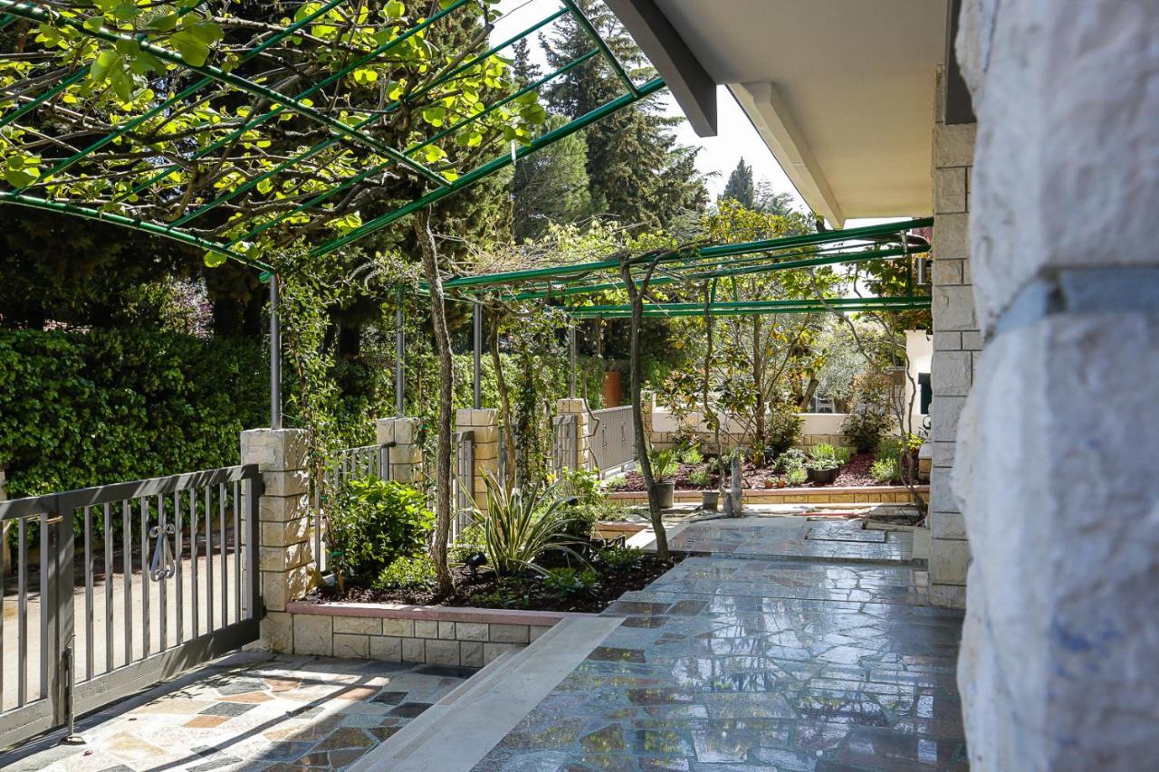 Apartments Villa Sofia Црвени-Врх Экстерьер фото