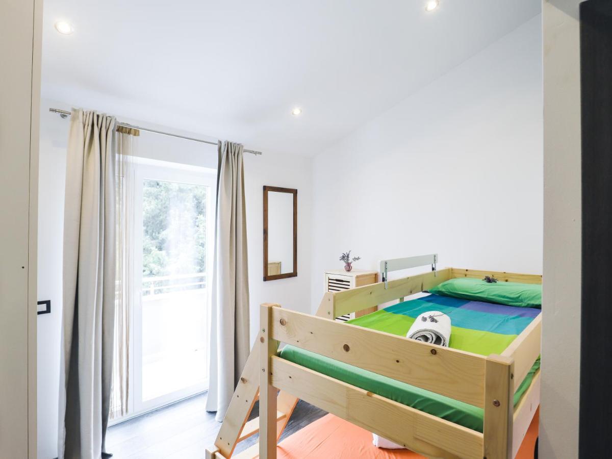 Apartments Villa Sofia Црвени-Врх Экстерьер фото