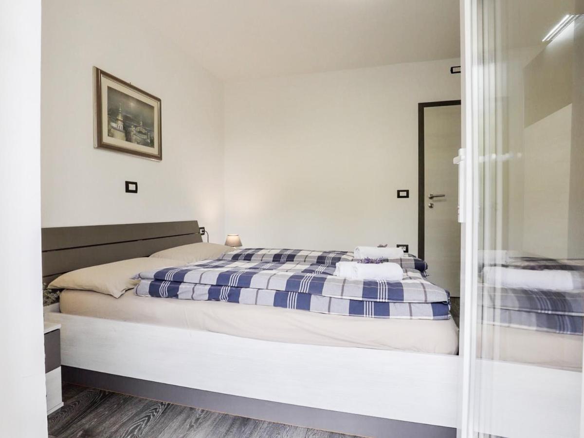 Apartments Villa Sofia Црвени-Врх Экстерьер фото