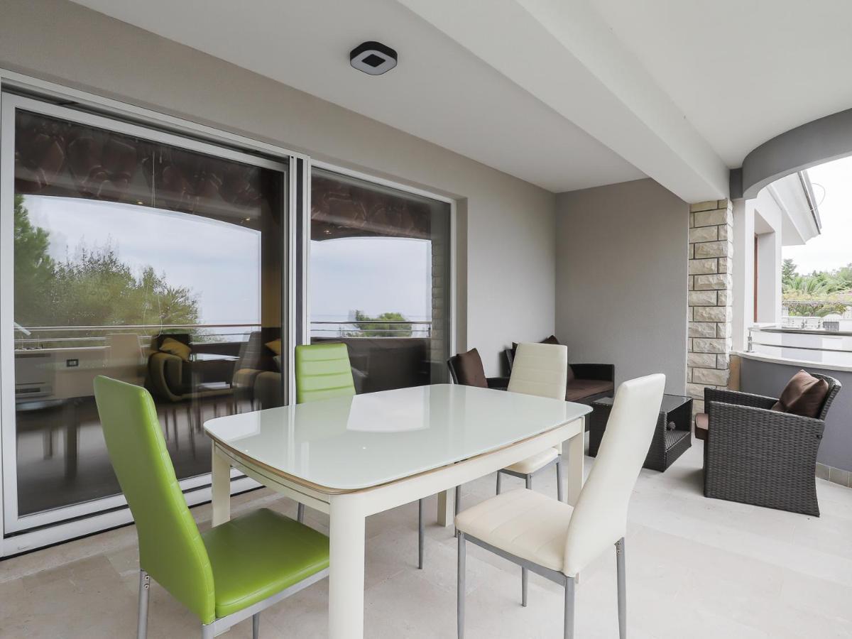 Apartments Villa Sofia Црвени-Врх Экстерьер фото