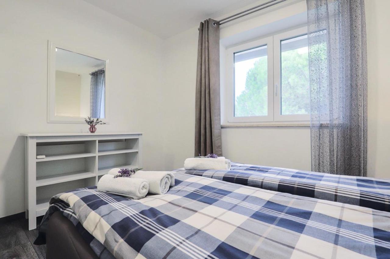 Apartments Villa Sofia Црвени-Врх Экстерьер фото
