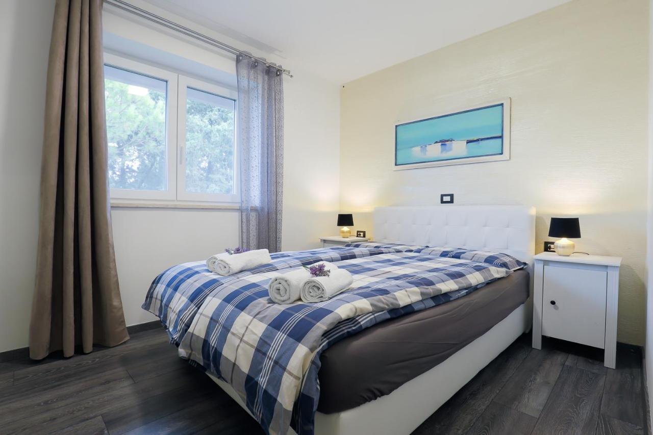 Apartments Villa Sofia Црвени-Врх Экстерьер фото
